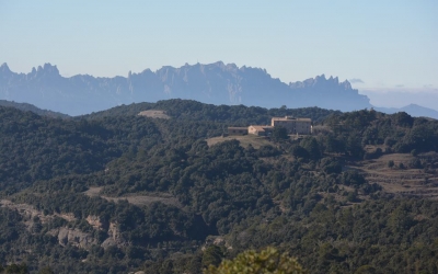 La Mata, Oficina del parc, des del Montcau | Diba